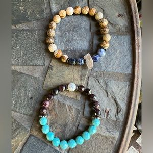 Handmade beaded bracelets (2) with a quartz NEW